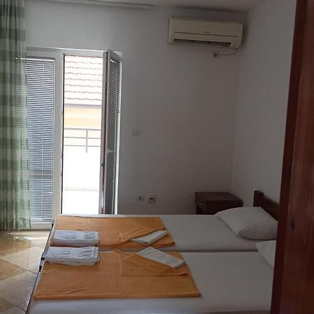 בודווה Apartmani Bastrica מראה חיצוני תמונה