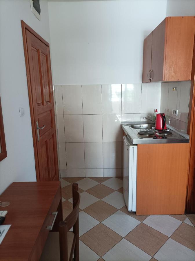 בודווה Apartmani Bastrica מראה חיצוני תמונה