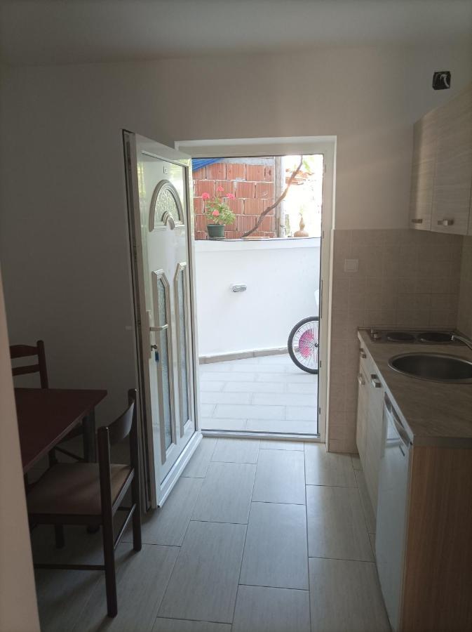 בודווה Apartmani Bastrica מראה חיצוני תמונה