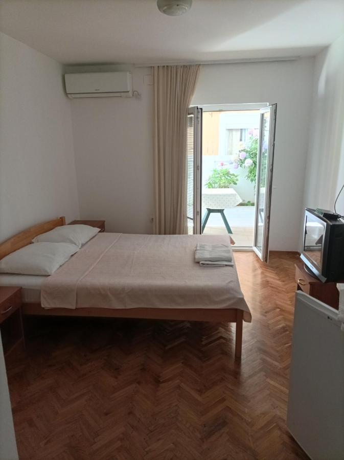 בודווה Apartmani Bastrica מראה חיצוני תמונה