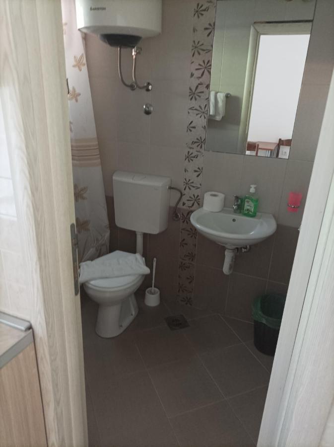 בודווה Apartmani Bastrica מראה חיצוני תמונה