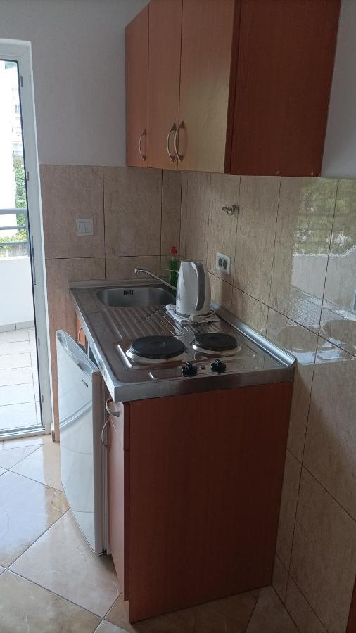 בודווה Apartmani Bastrica מראה חיצוני תמונה