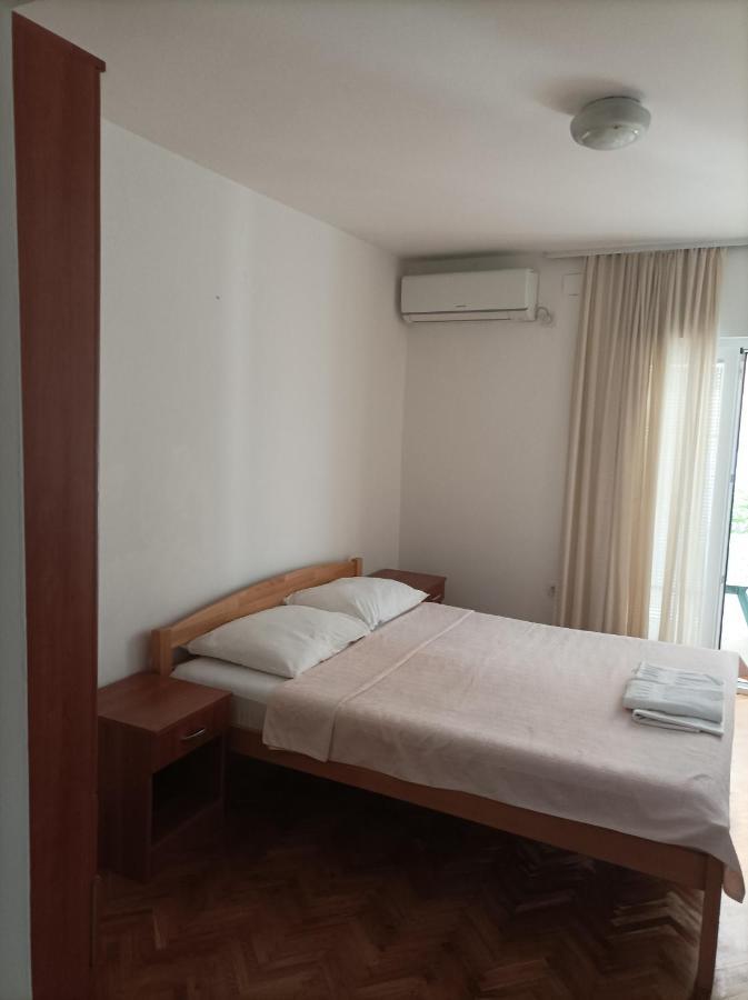 בודווה Apartmani Bastrica מראה חיצוני תמונה